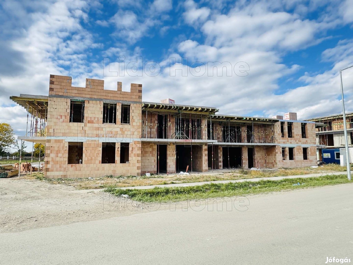 ÚJ ÉPÍTÉSŰ, ENERGIATAKARÉKOS LAKÁSOK SZITÁSDOMBON