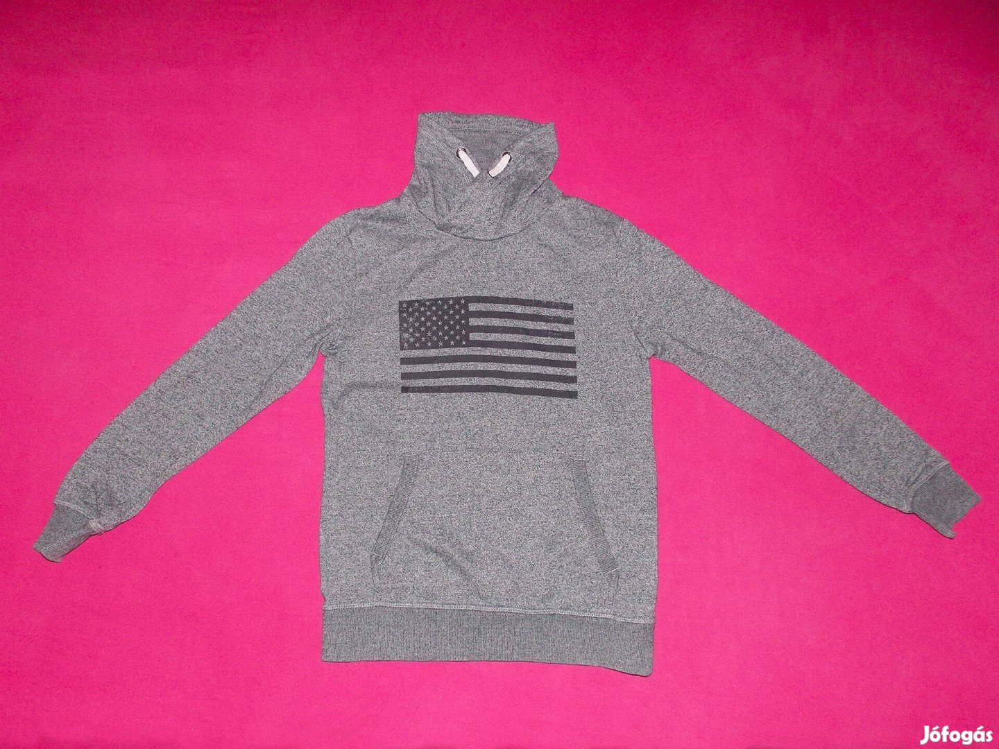 USA zászlós, szürke, magasnyakú pulóver 134-140-es, 9-10 éves fiúra