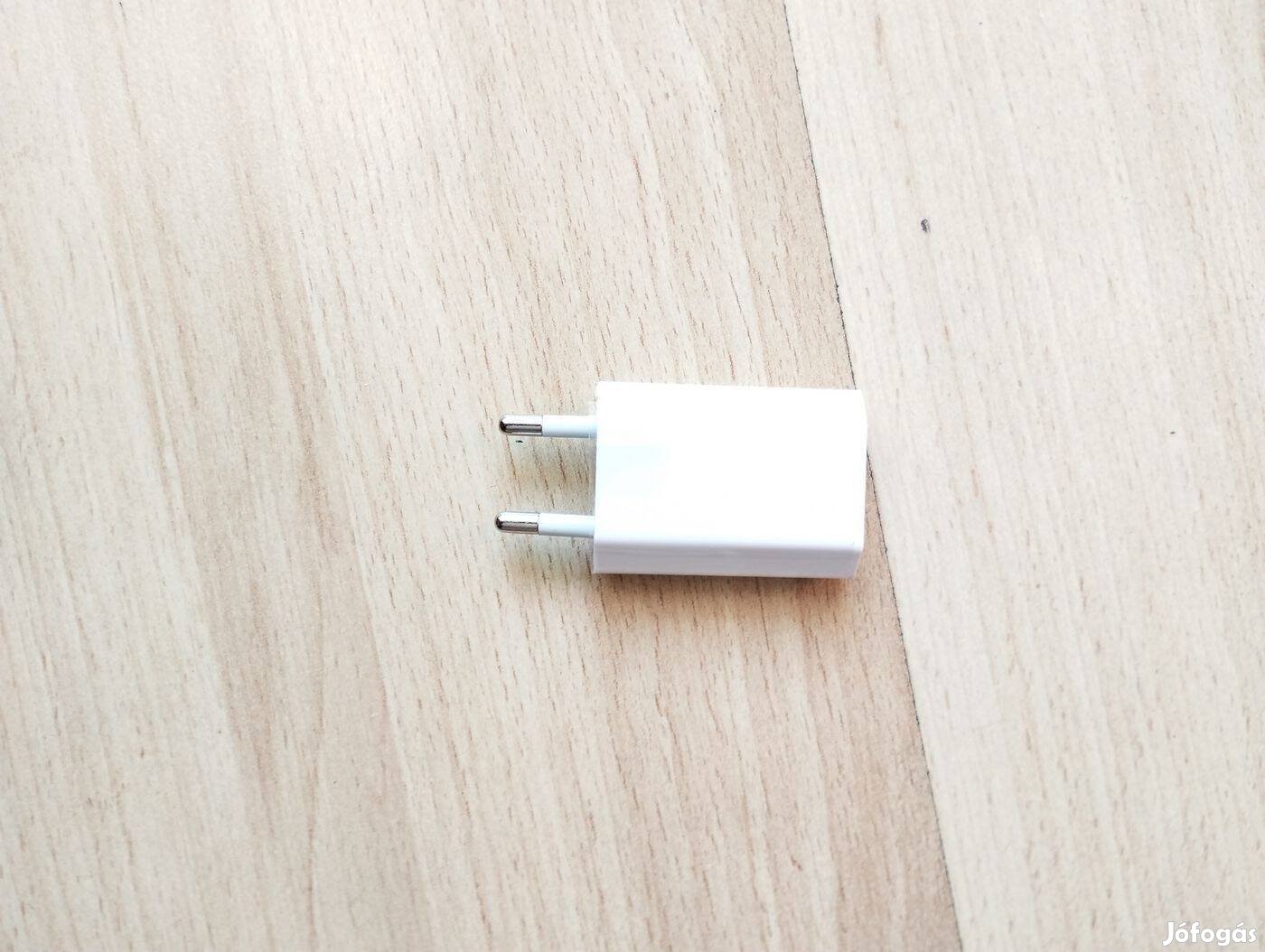 USB adapter 5V/ 1A teljesítmény 1000 Ft