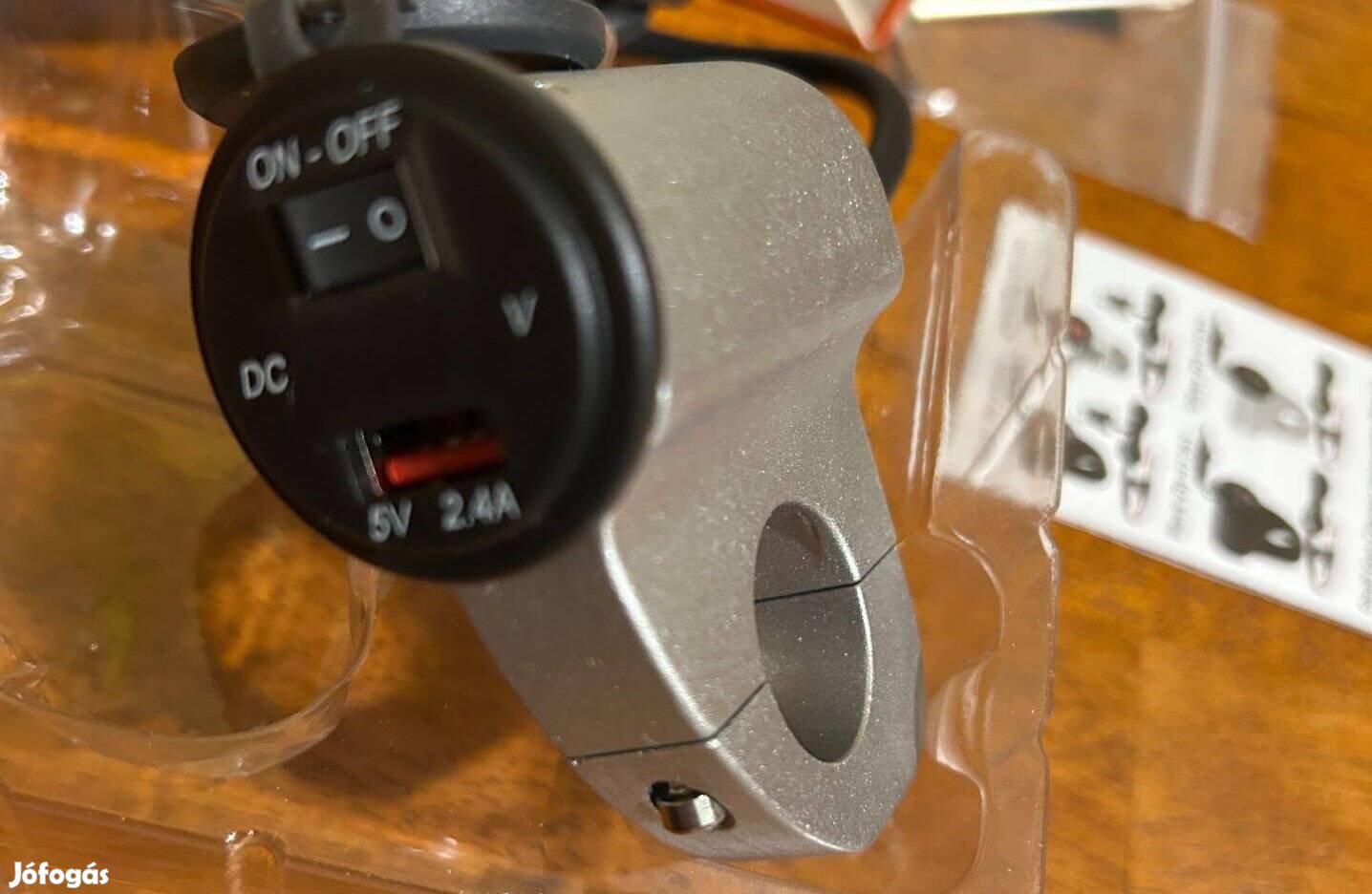 USB aljzat motorkerékpárra