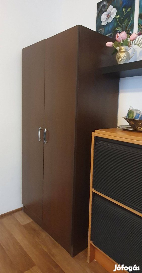 USI Wenge gardróbszekrény eladó kb. fél éves