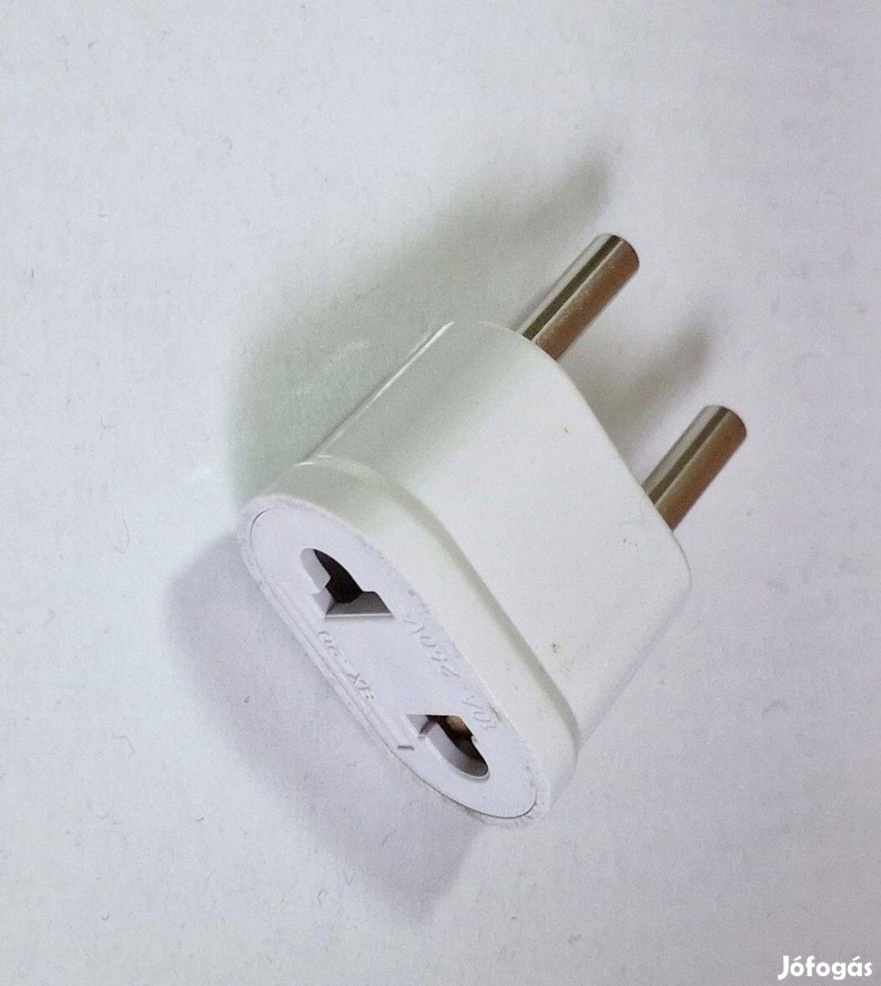 US/EU AC 125 ~ 250 V 10A utazó adapter, átalakító fehér