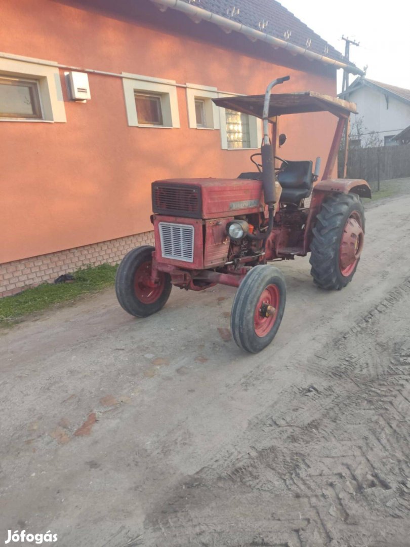 UTB 340 traktor