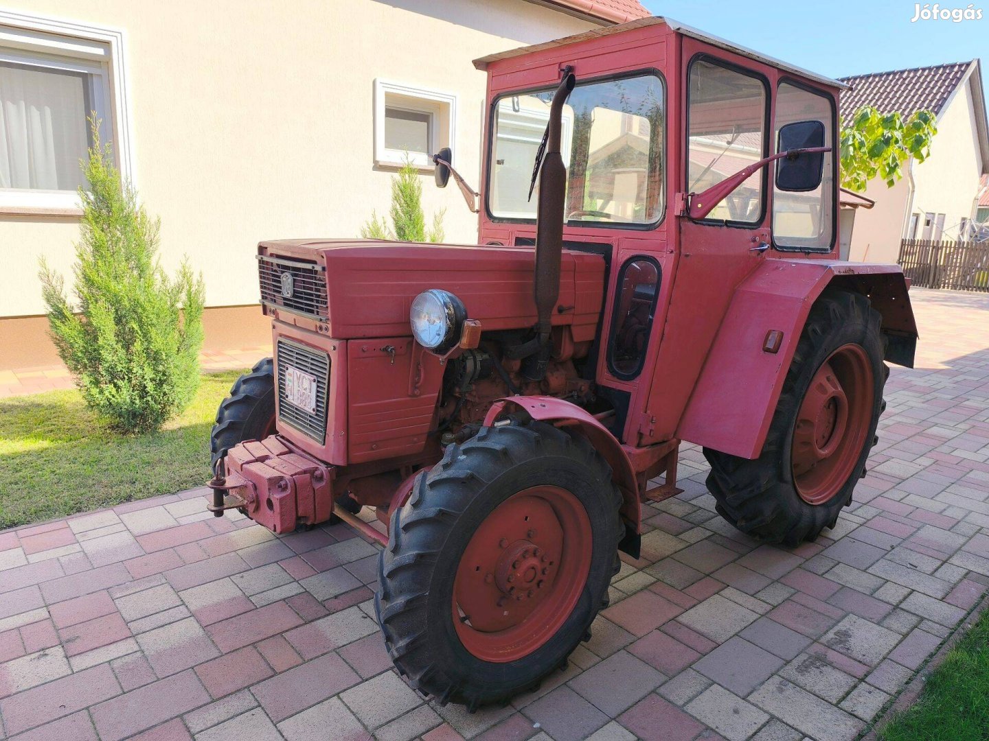 UTB 445DT Traktor