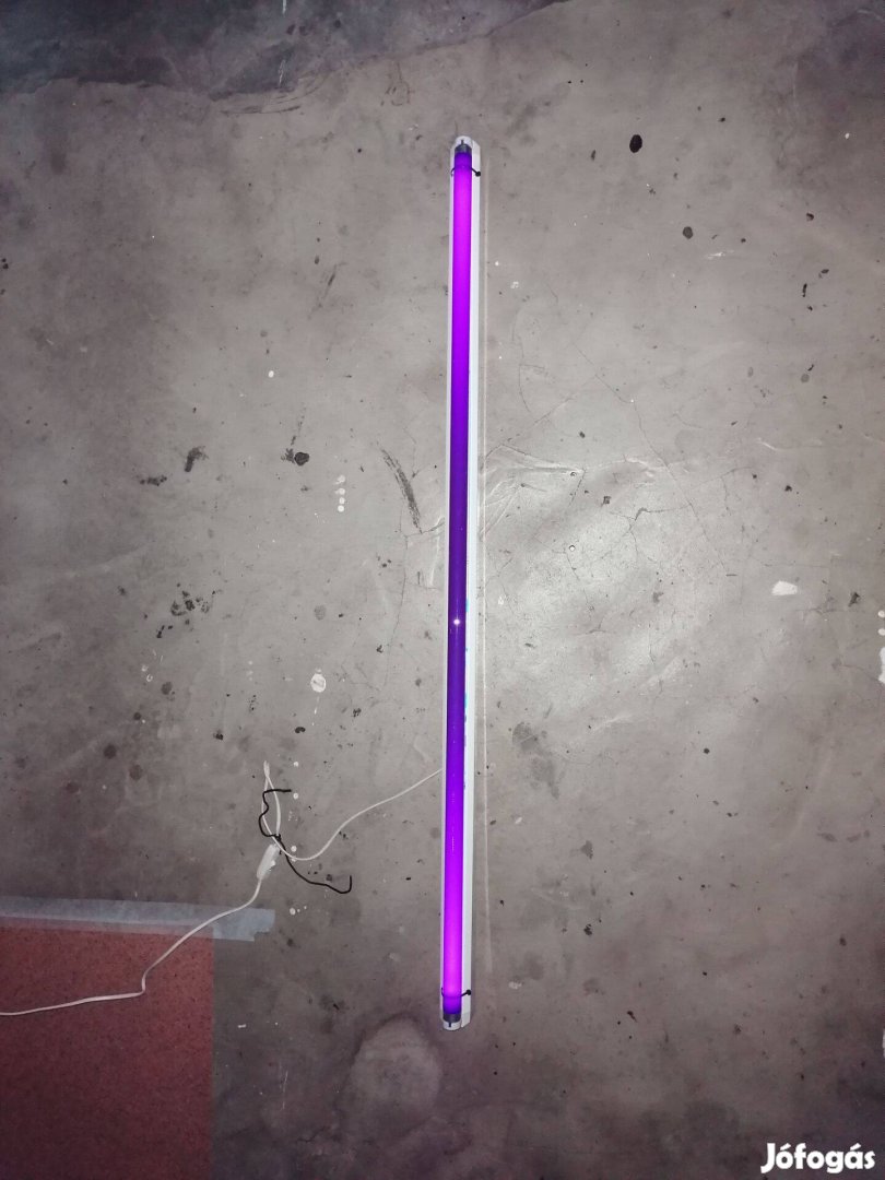 UV fénycső armatúrával, vezetékkel, kapcsolóval