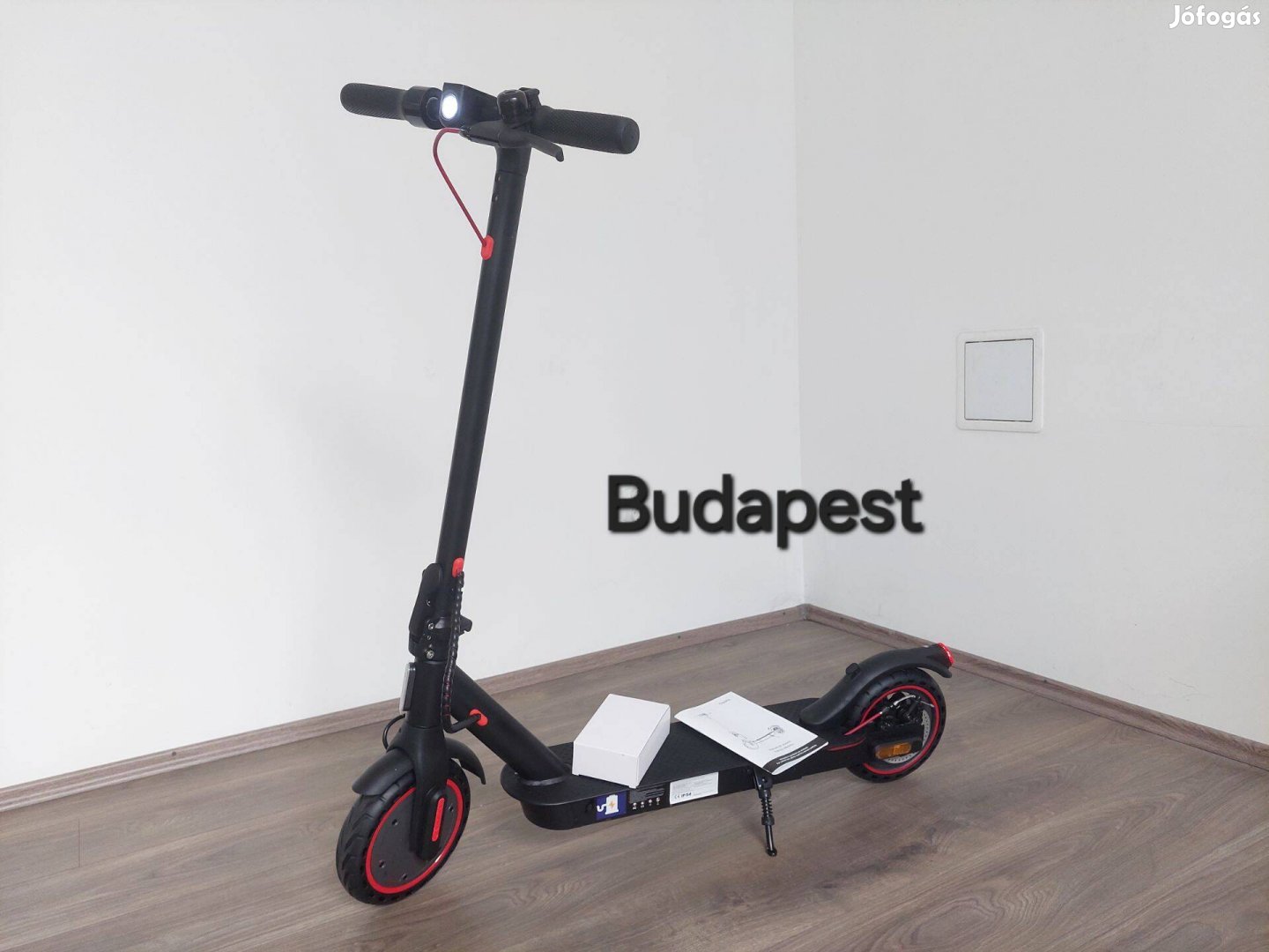 Ú! E9pro városi elektromos roller 120 kilóig (350w)