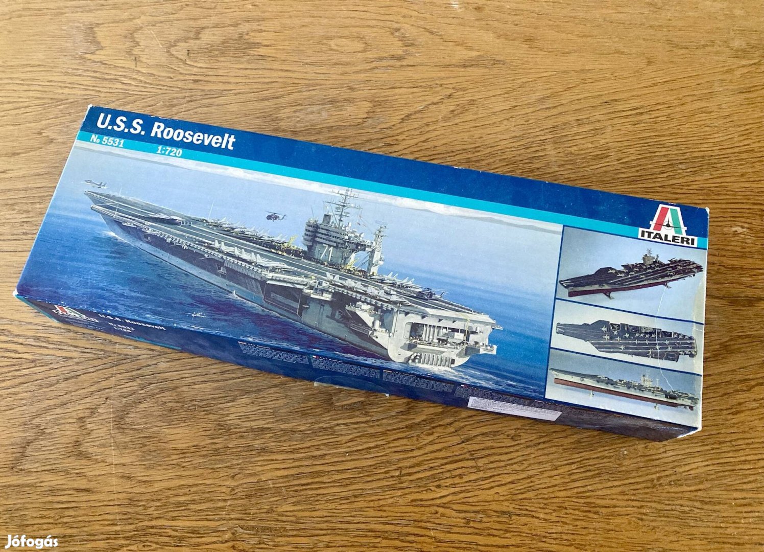 U. S. S. Roosevelt repülőgép hordozó makett. Italeri