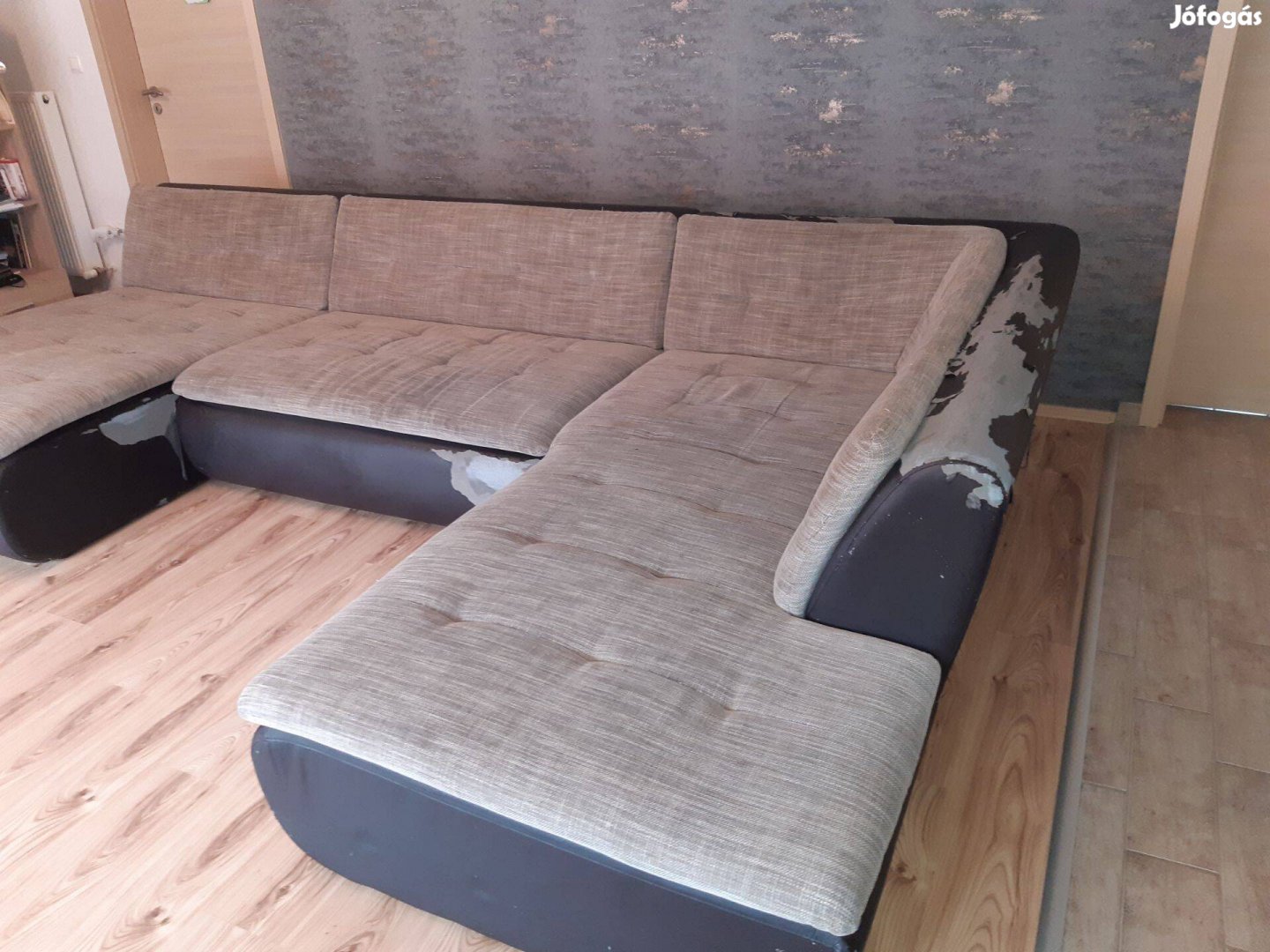 U alakú kanapé eladó