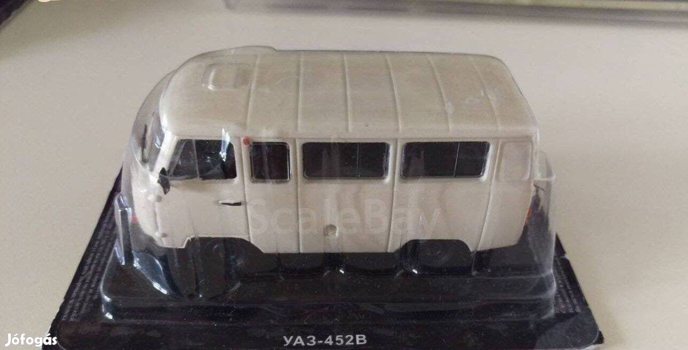 Uaz 452V köroblákos kisauto modell 1/43 Eladó