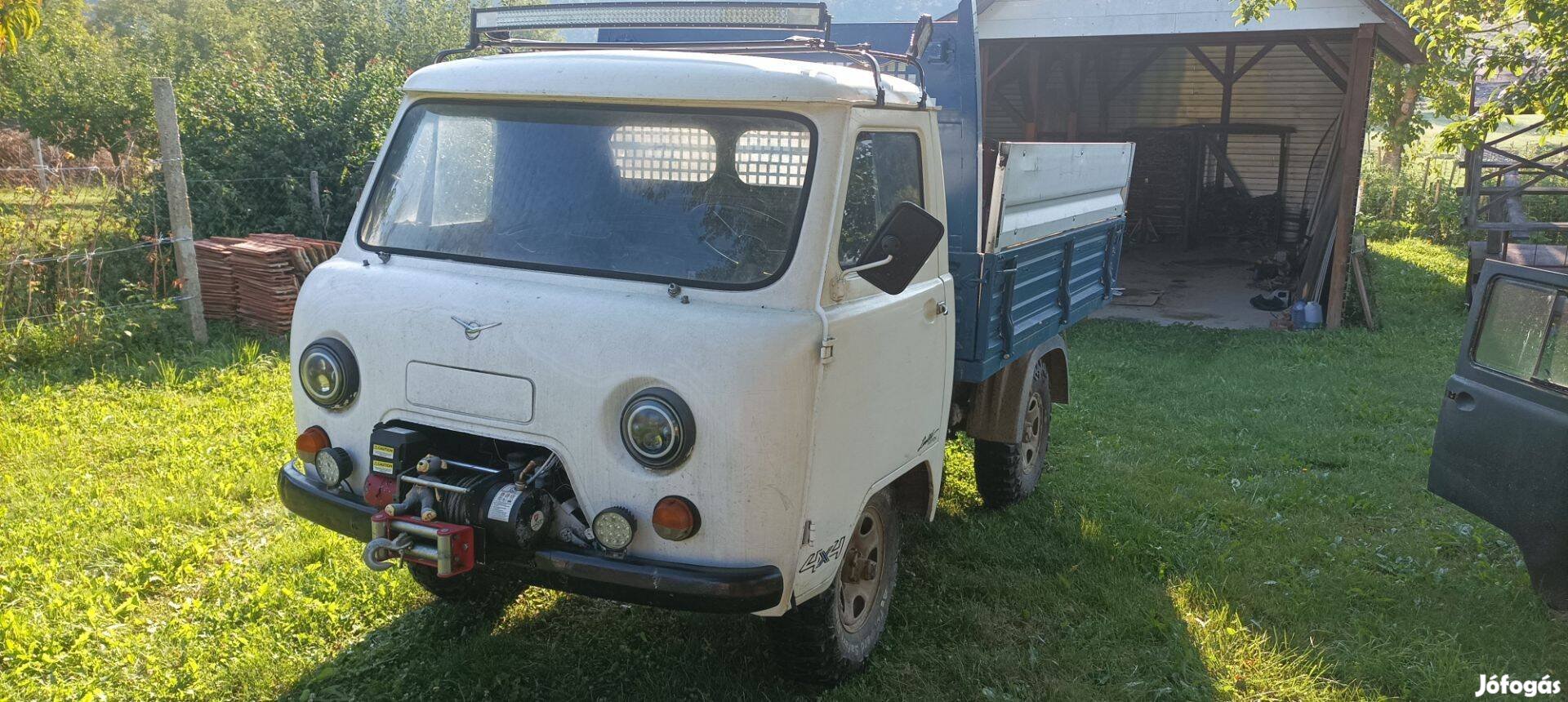 Uaz 452 billencs