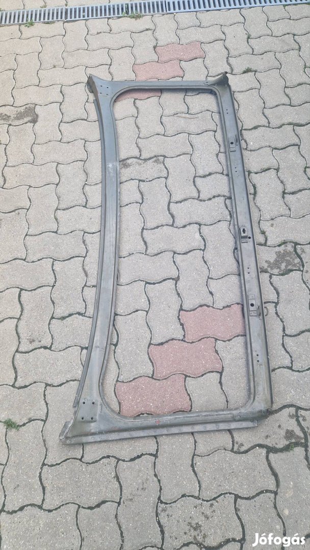 Uaz 469 első szélvédö keret