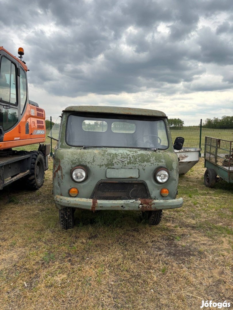 Uaz, platós eladó