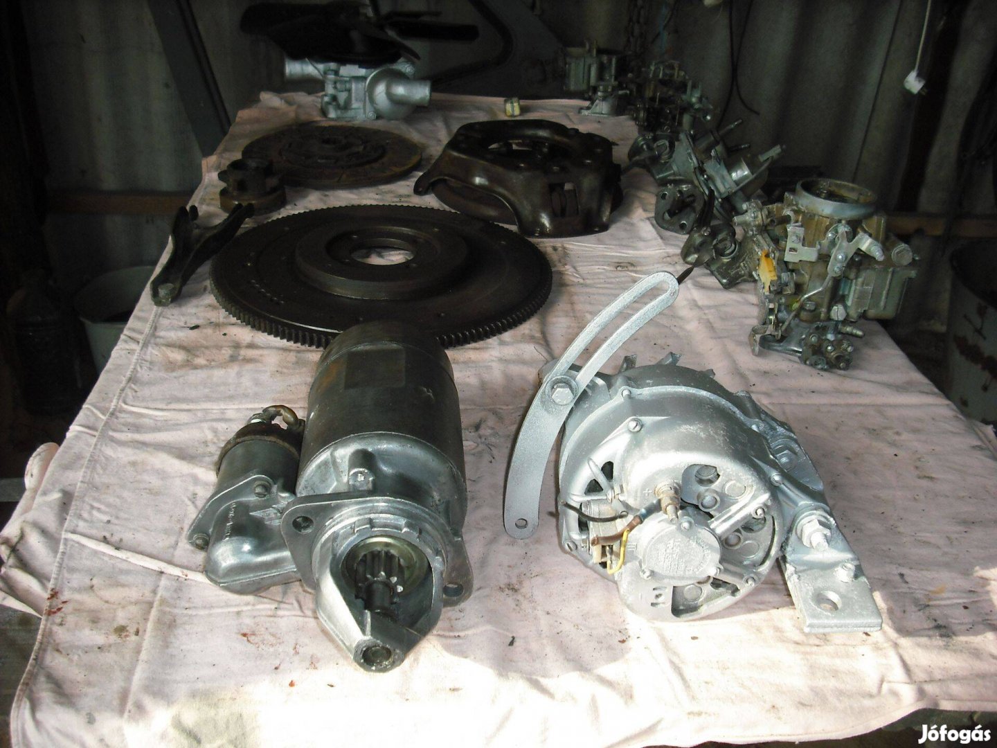 Uaz apró alkatrészek eladó