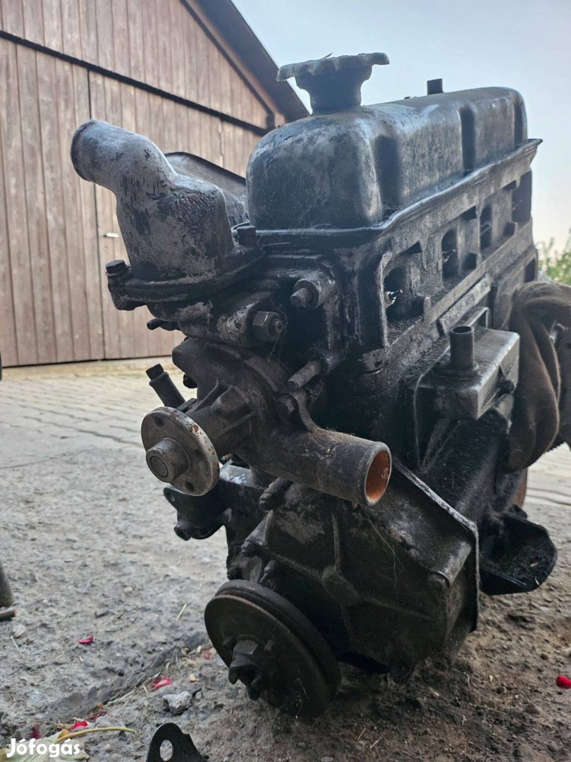 Uaz motor eladó