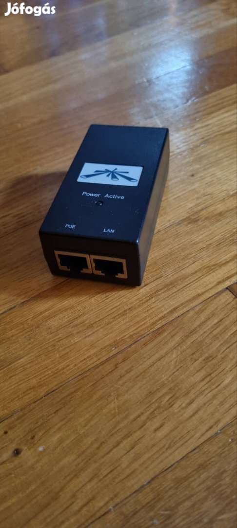 Ubiquiti 24V 0.5A POE tápegység LAN porttal POE-24-12W