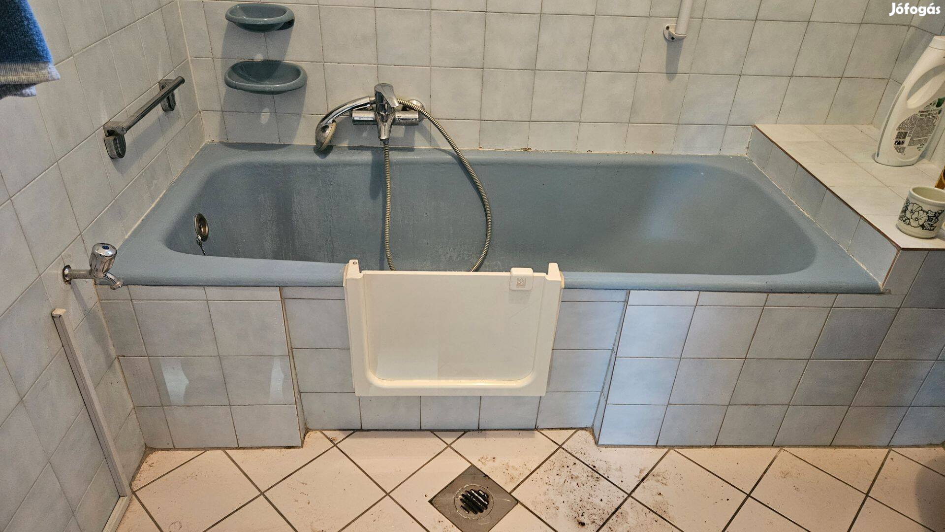 Udoor fehér kádajtó kék 180-as káddal