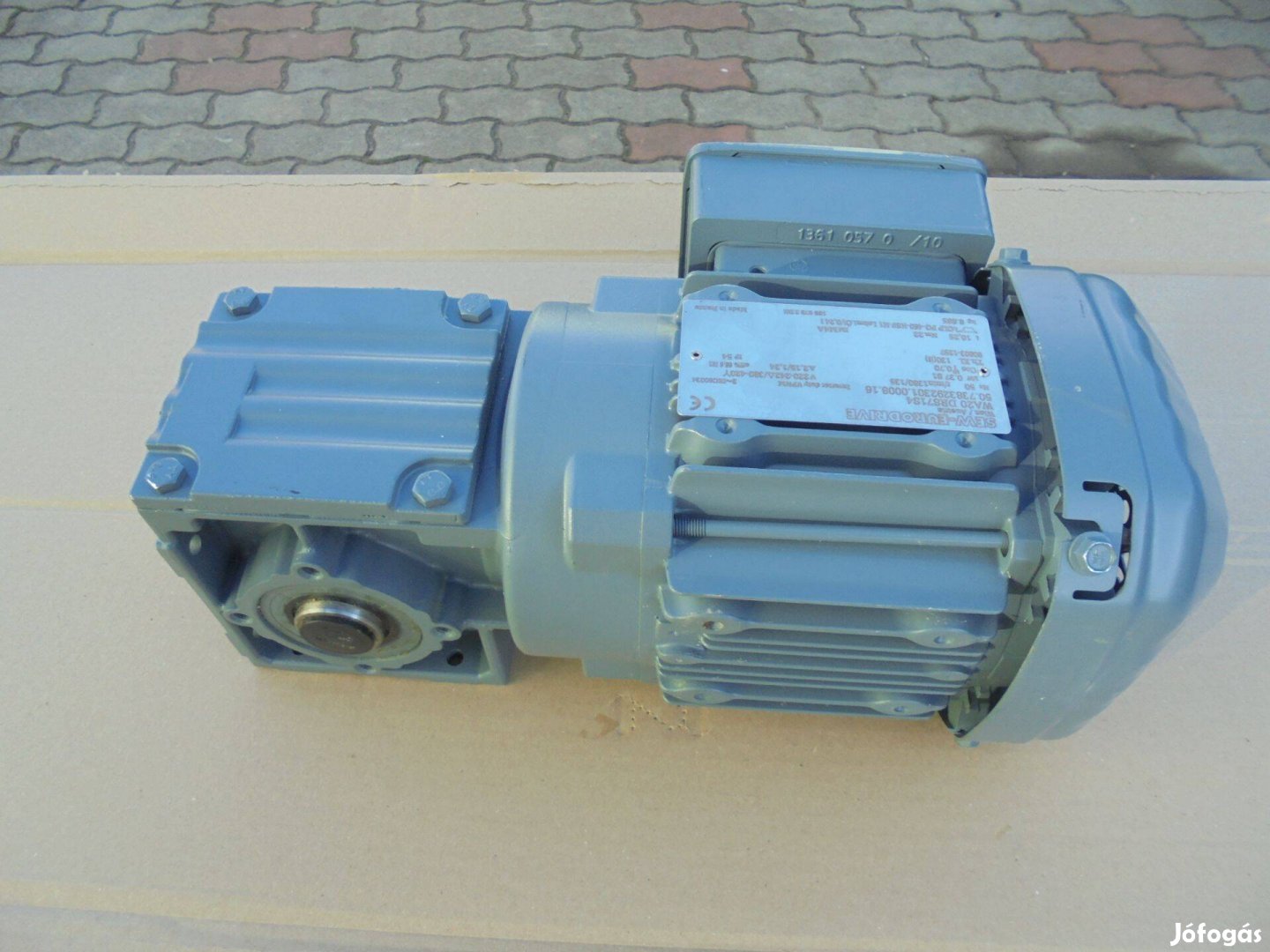 Új 0.37 kw-os Prémium hajtóműves villanymotor eladó