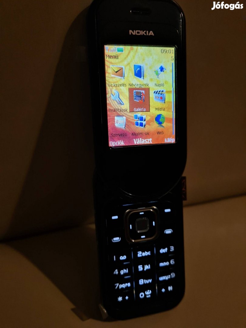 Új 0perces Nokia 7373 kártyafüggetlen telefon eladó
