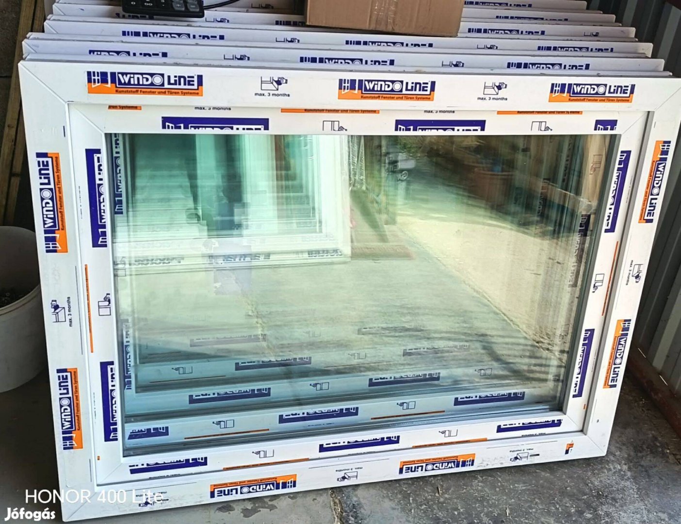 Új 120 x 90 Bukó-nyíló műanyag ablakok!