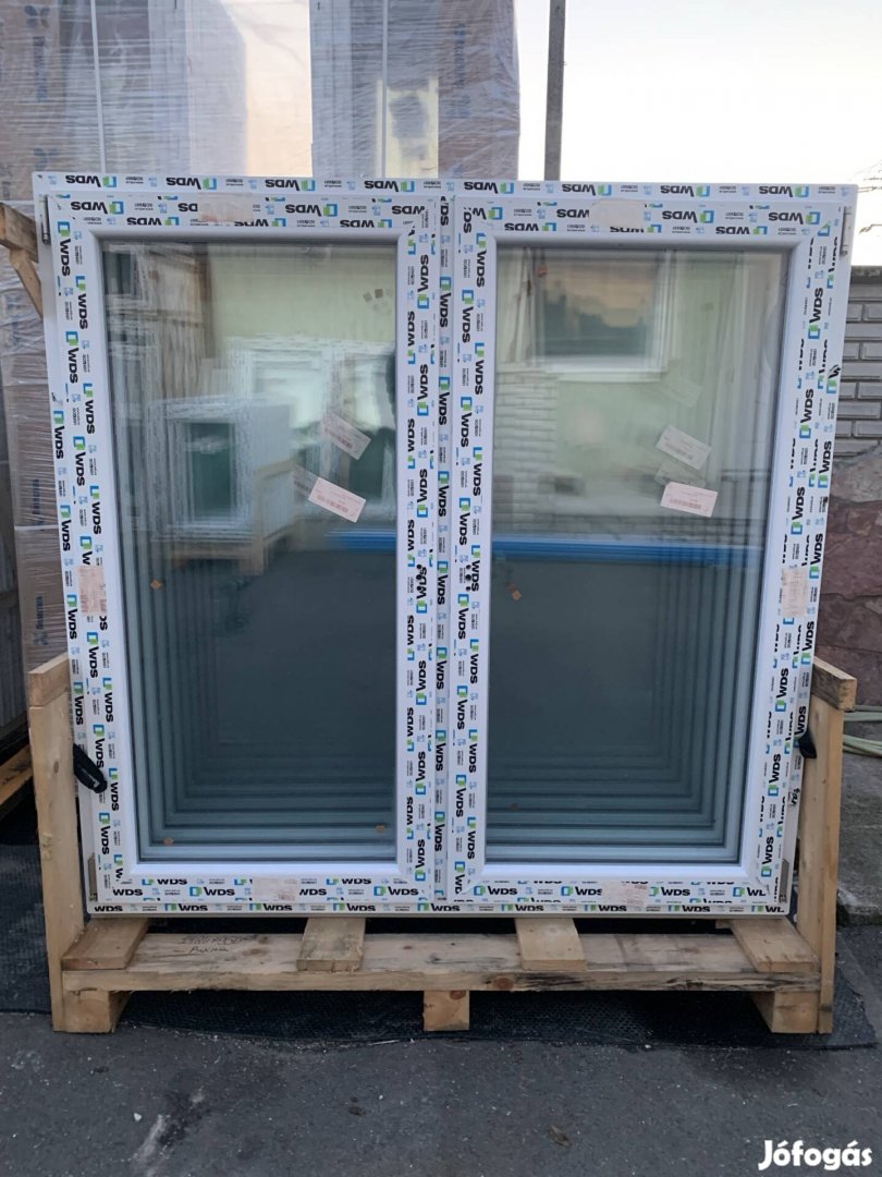 Új 150X150cm Hőszigetelt Műanyag ablak Készletről