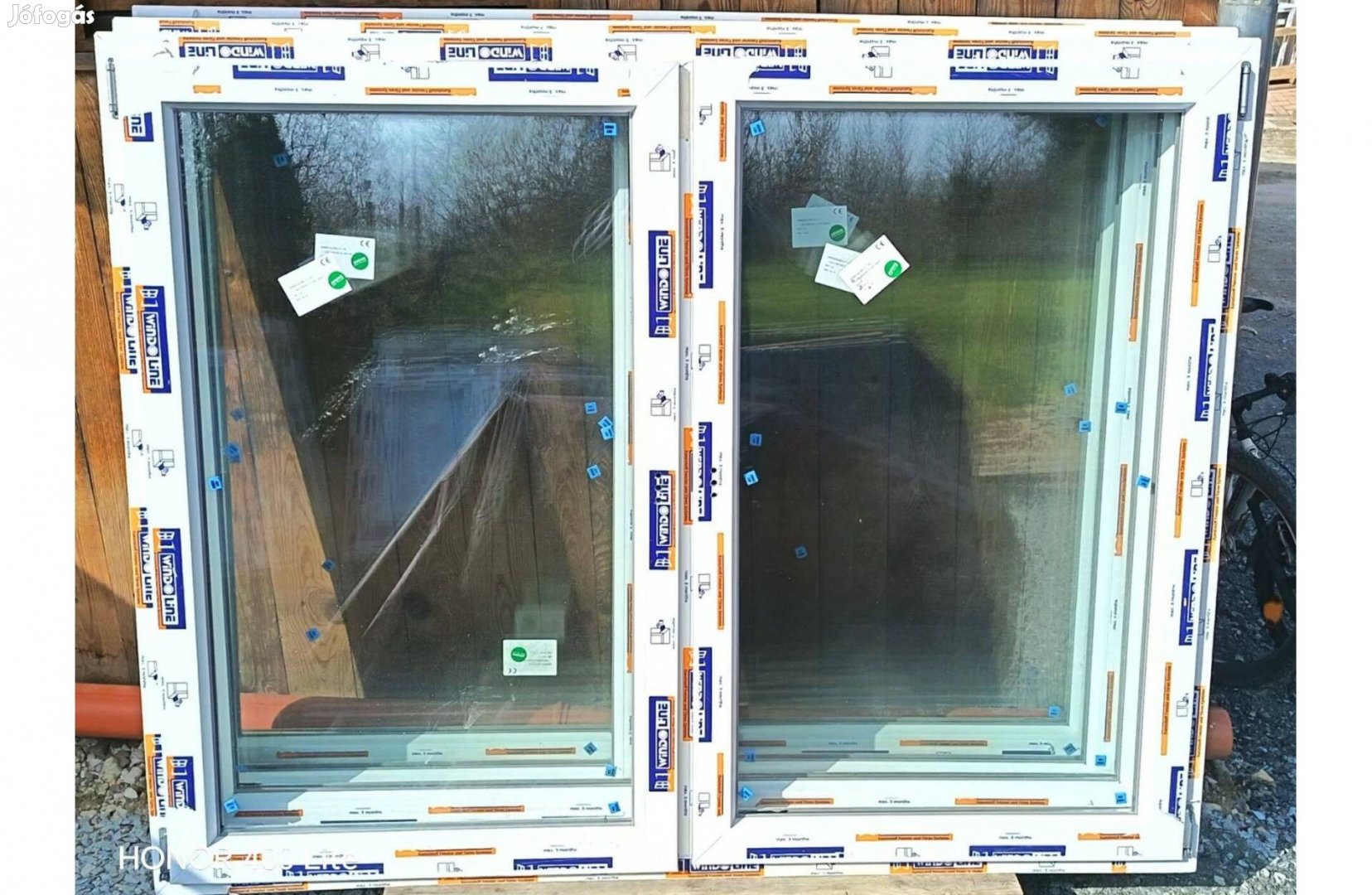 Új 190 x 150 kétszárnyú bukó-nyíló műanyag