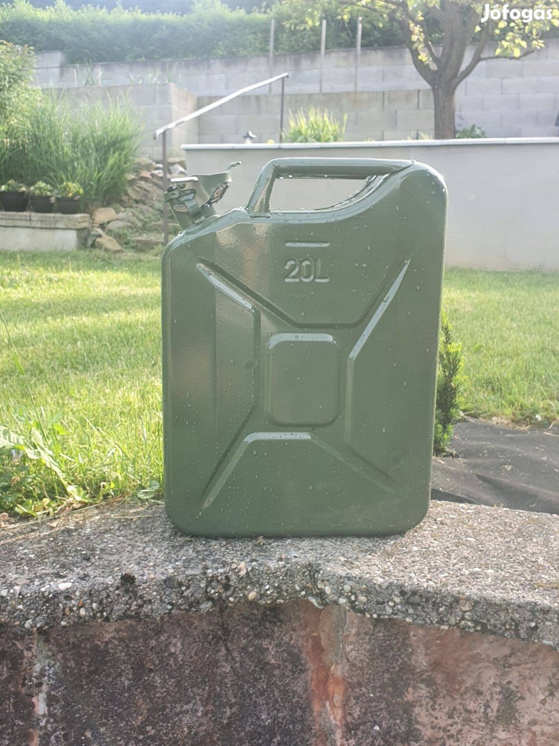 Új 20 literes benzines kanna