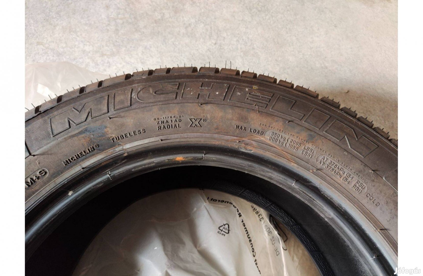 Új 215/65 R16 C Michelin