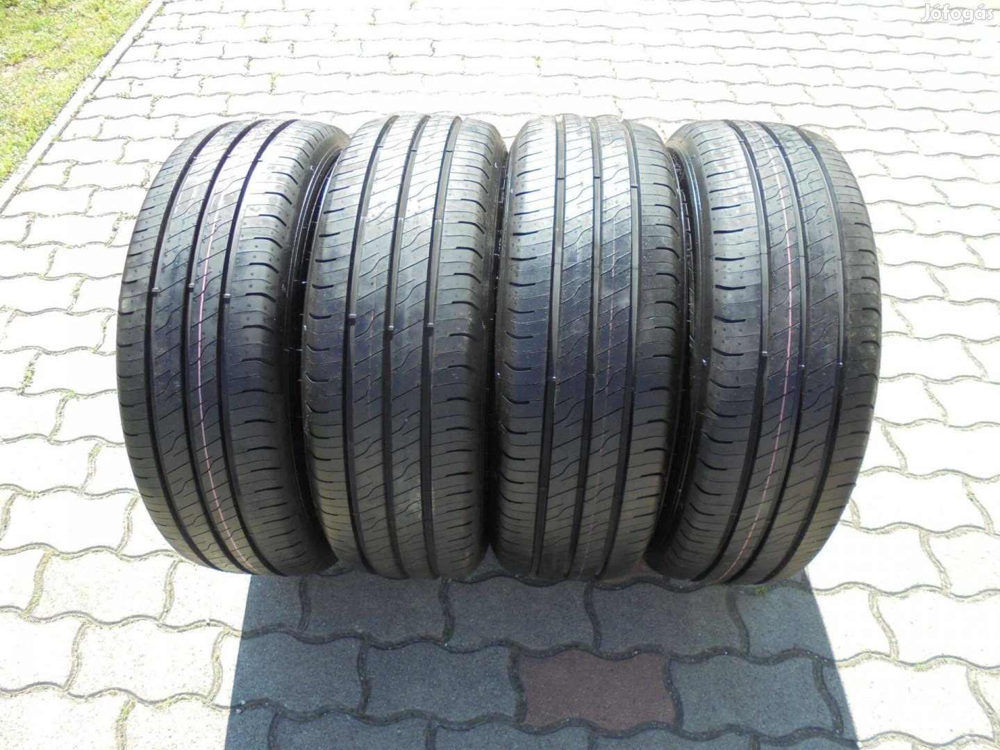 Új 215/65 R 16 C 1 éves Goodyear TGK nyári gumi eladó