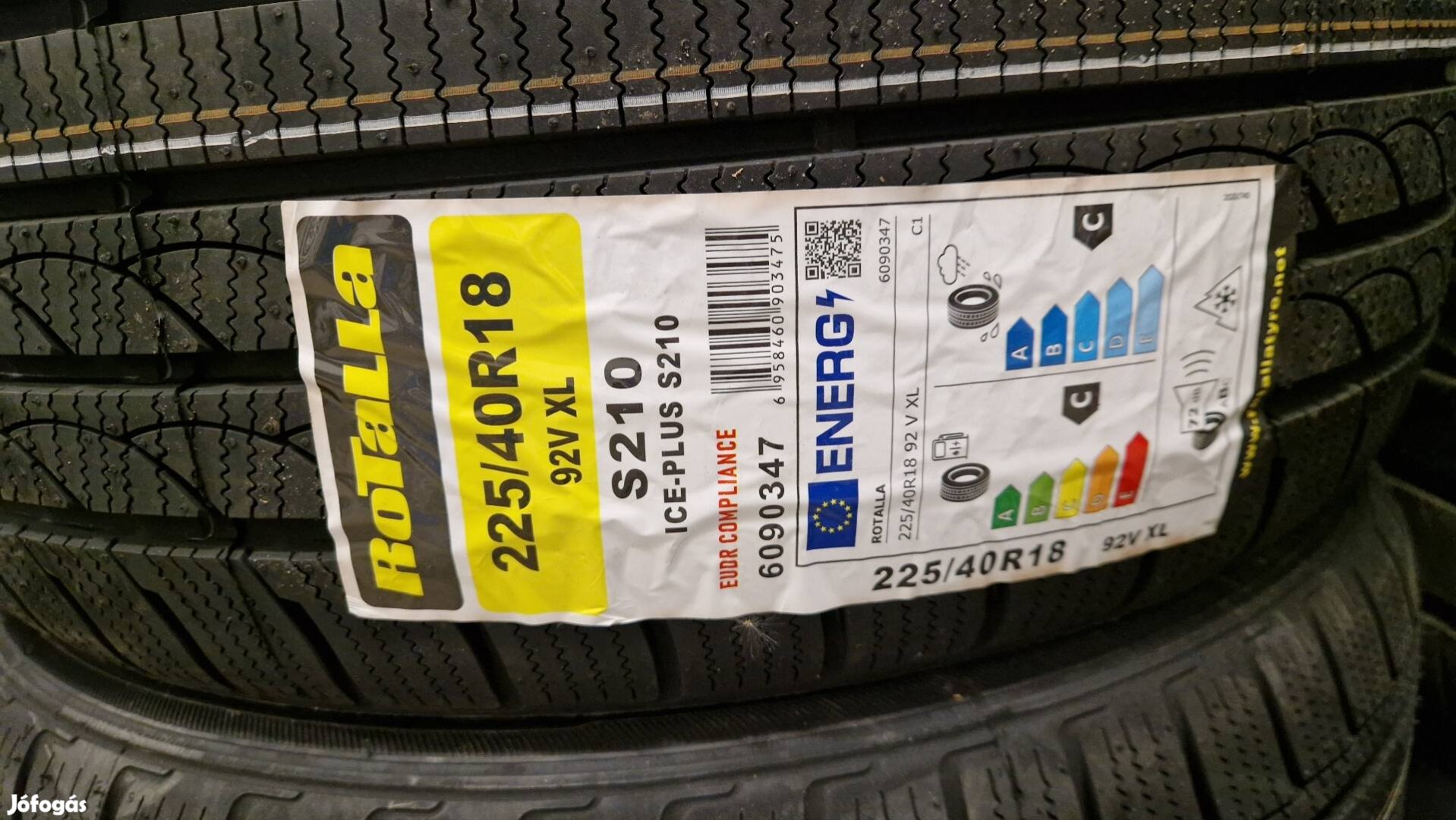 Új 225/40R18 téligumi 