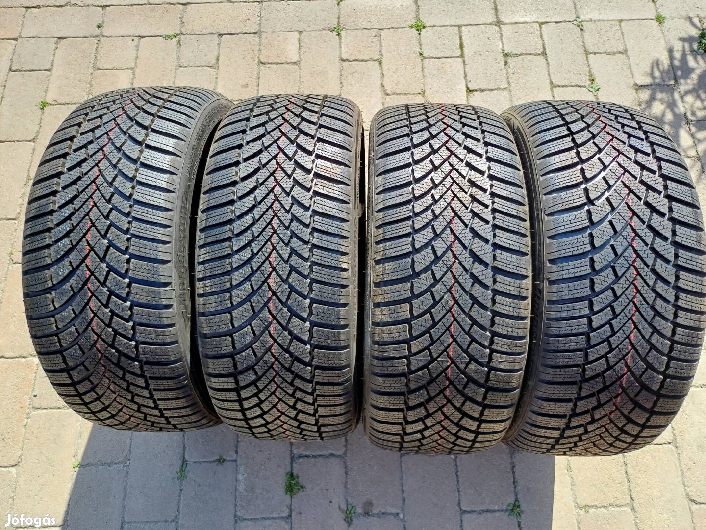 Új 225/40R19 225/40R 19 225/40 R19 Bridgestone téli gumi