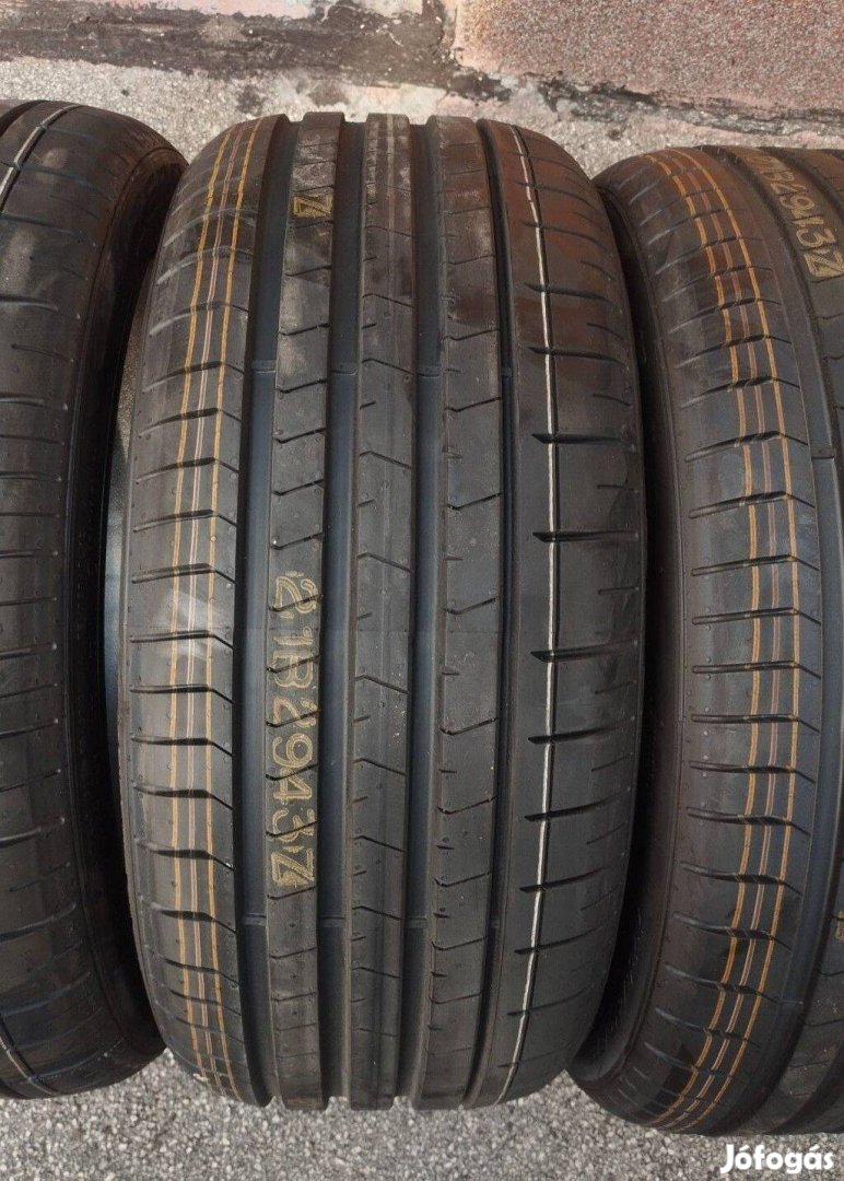 Új 225/40 18 Pirelli nyári gumi r18 "