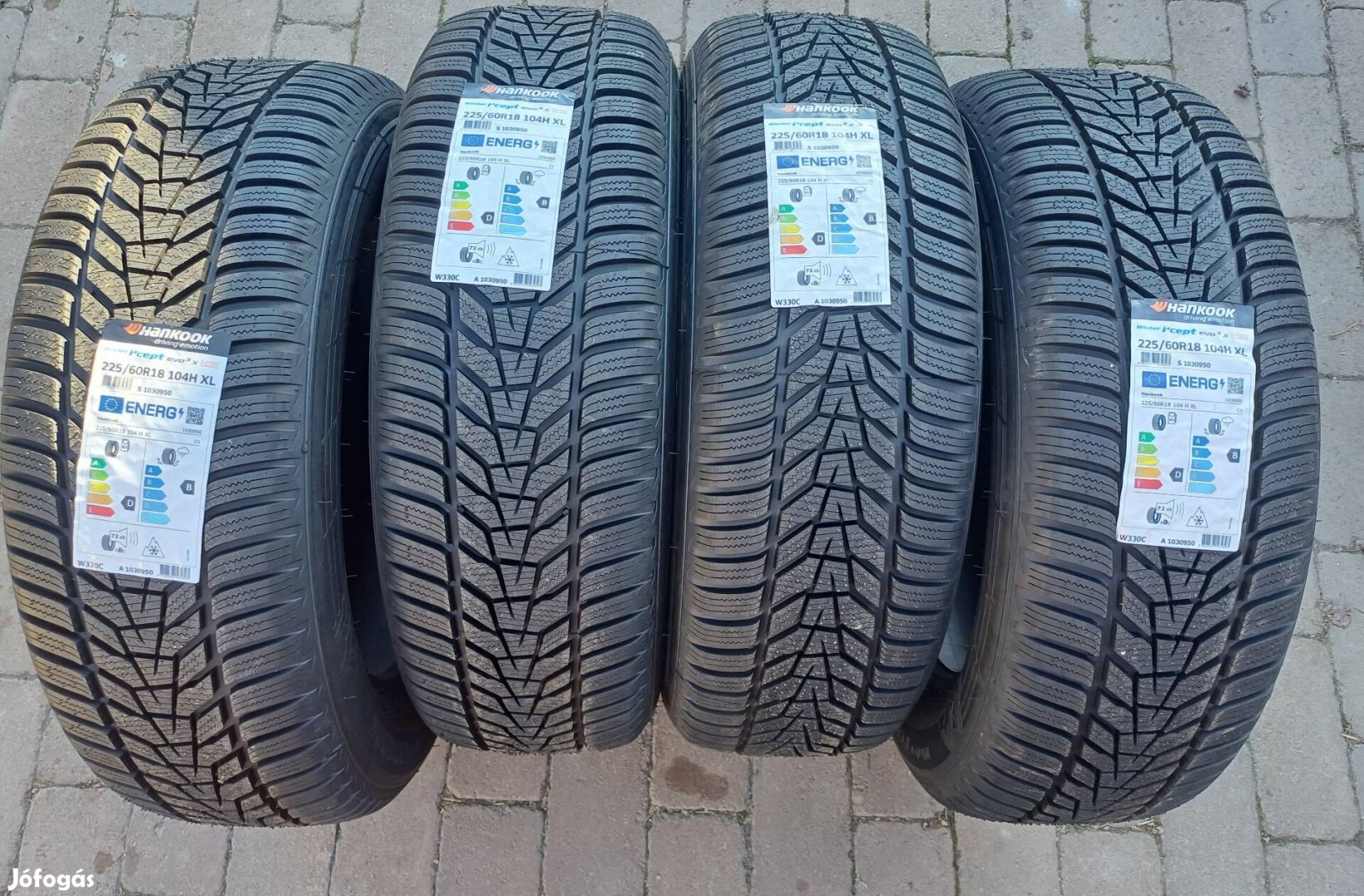 Új 225/60R18 225/60 R 18 R18 Hankook téli gumi gumiabroncs