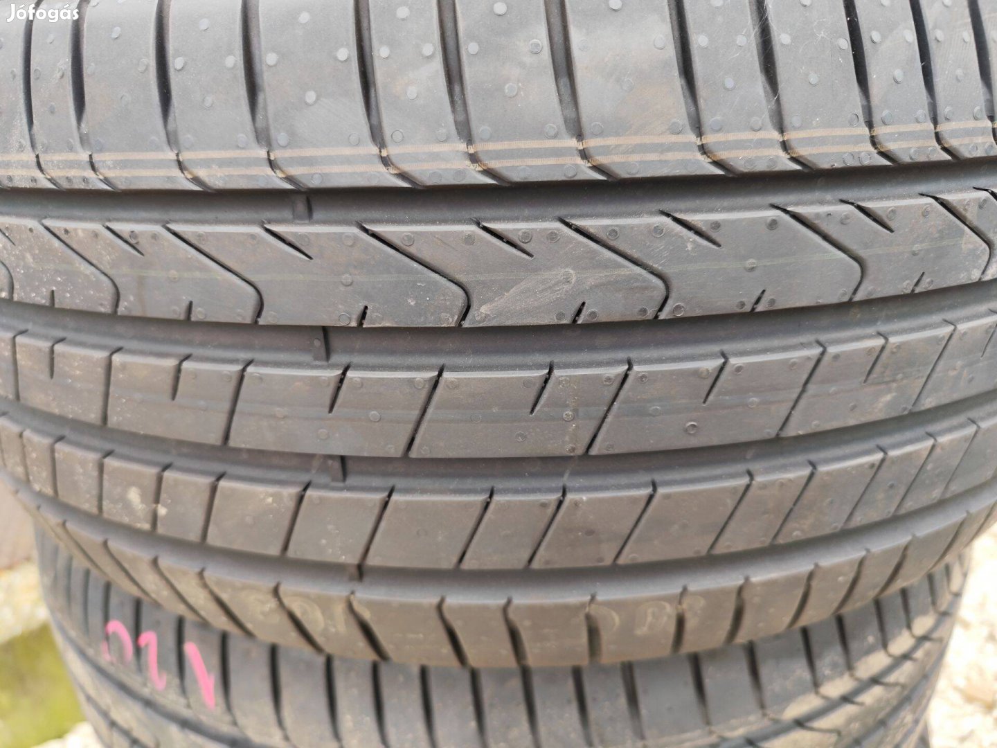 Új 235/45 R18 pirelli nyári gumi