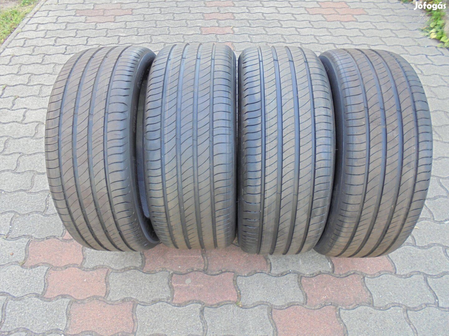 Új 235/50 R 19-es 2-éves Michelin nyári gumi eladó