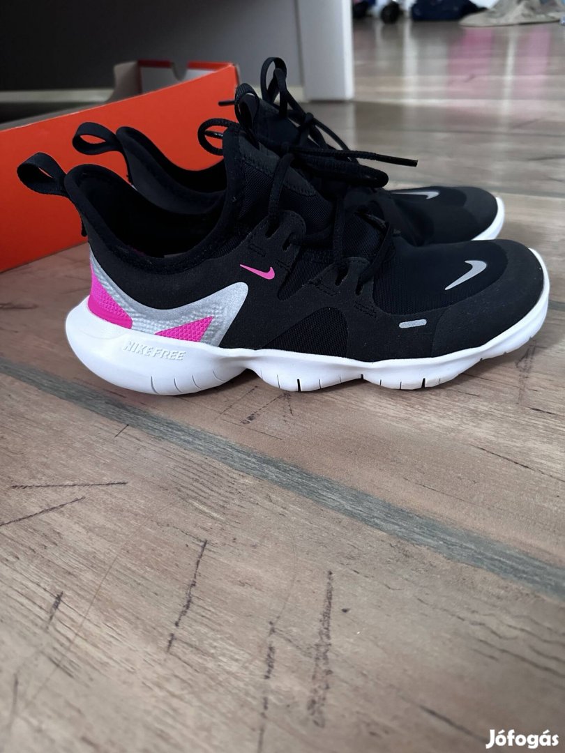 Új 38-as (UK5, CM24) Nike Free Rn 5.0 sportcipő