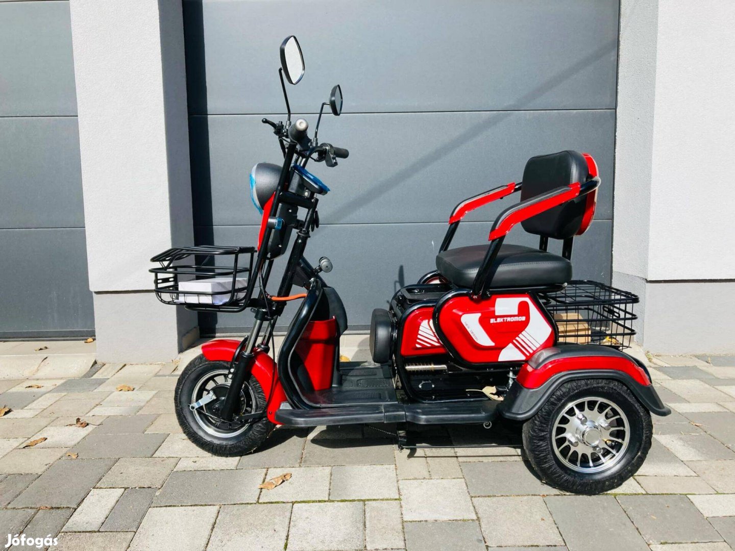 Új 3 Év Gari 2Személyessé Alakítható Elektromos MOPED Robogó Motor