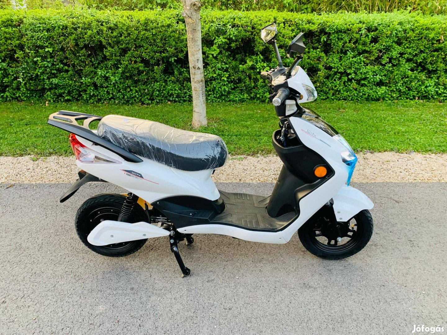 Új 3 Év Gari Elektromos Motor MOPED Bicikli Robogó Szállítva