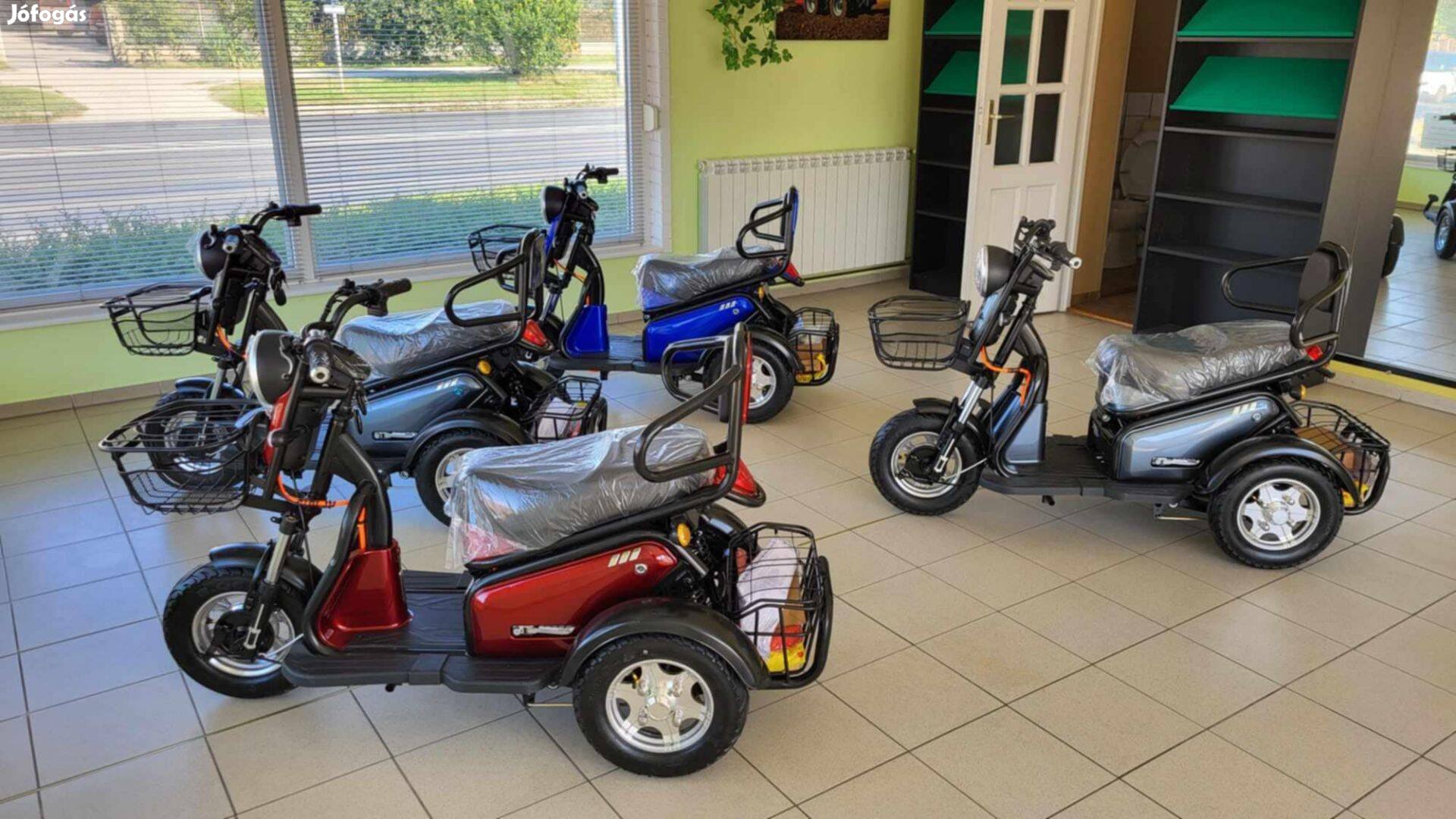 Új 3 év elektromos moped tricikli robogó rokkantkocsi netto 290.000 ft