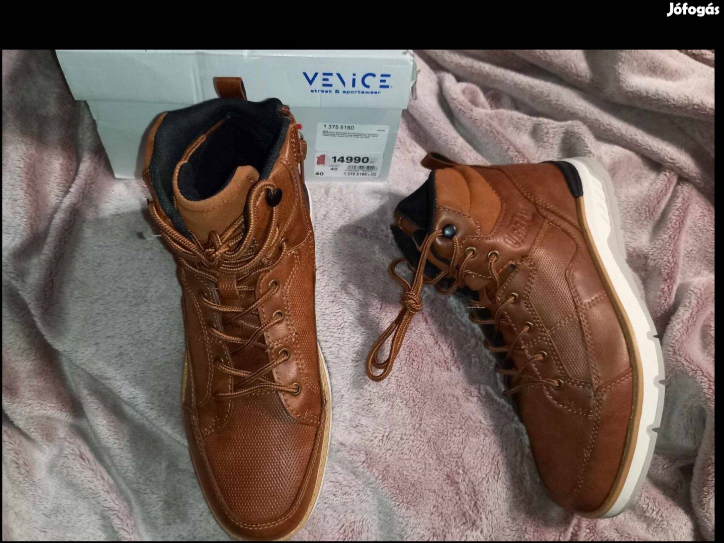 Új 40-es Venice magasszárú barna női cipő, bakancs,