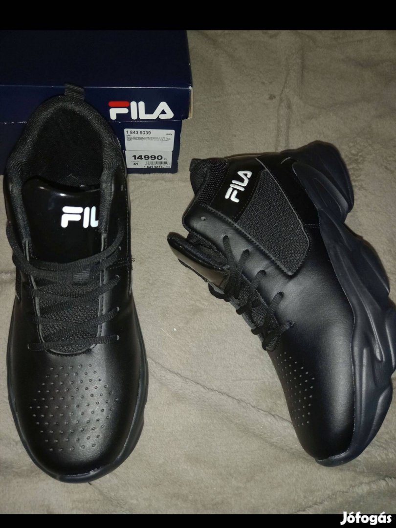 Új 41-es Fila fekete férfi magasszárú cipő, bakancs, sportcipő 11900ft