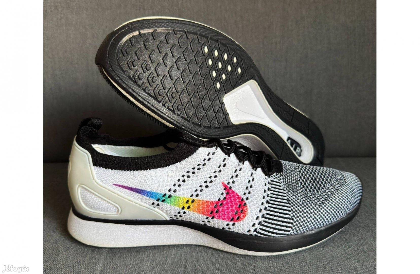 Új 42 Nike Flyknit Racer Be True Cipő Fehér Fekete Szivárvány Színű