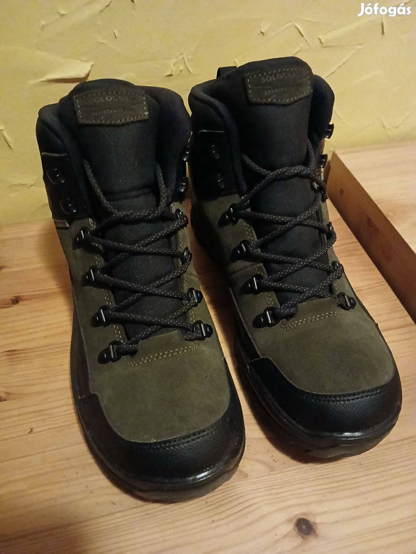 Új 42-es Vízálló Vadász Bakancs