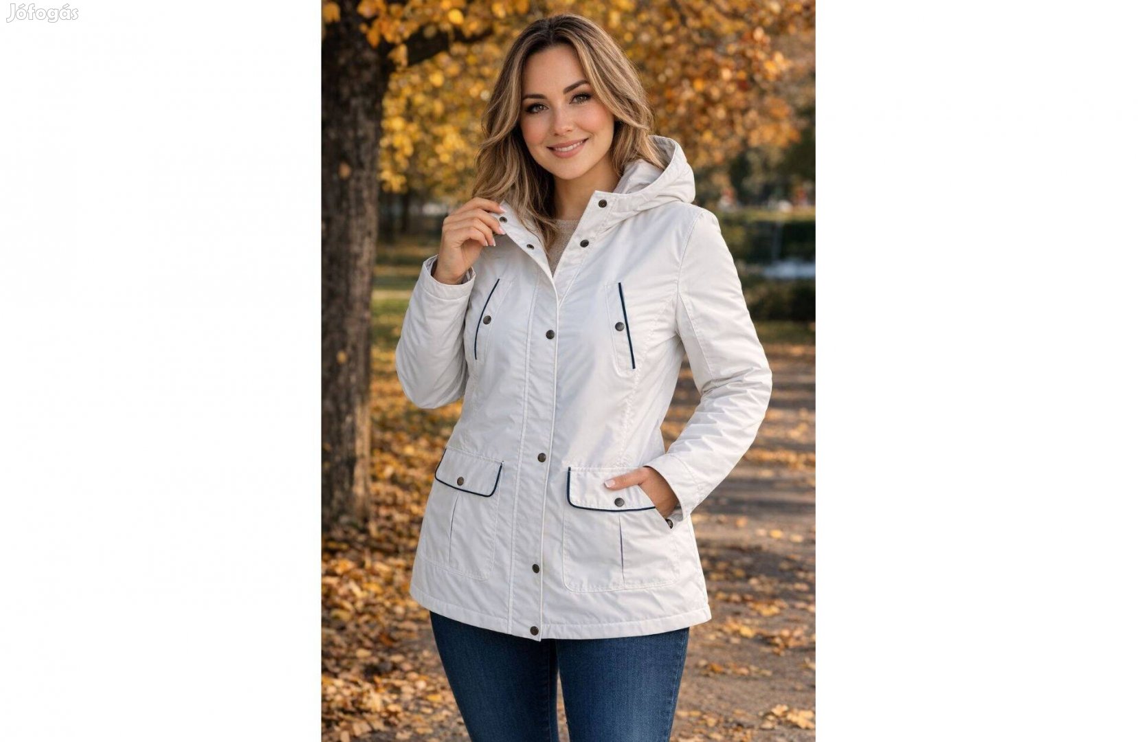 Új 48-50-es vízálló női dzseki kapucnival őszitéli fehér