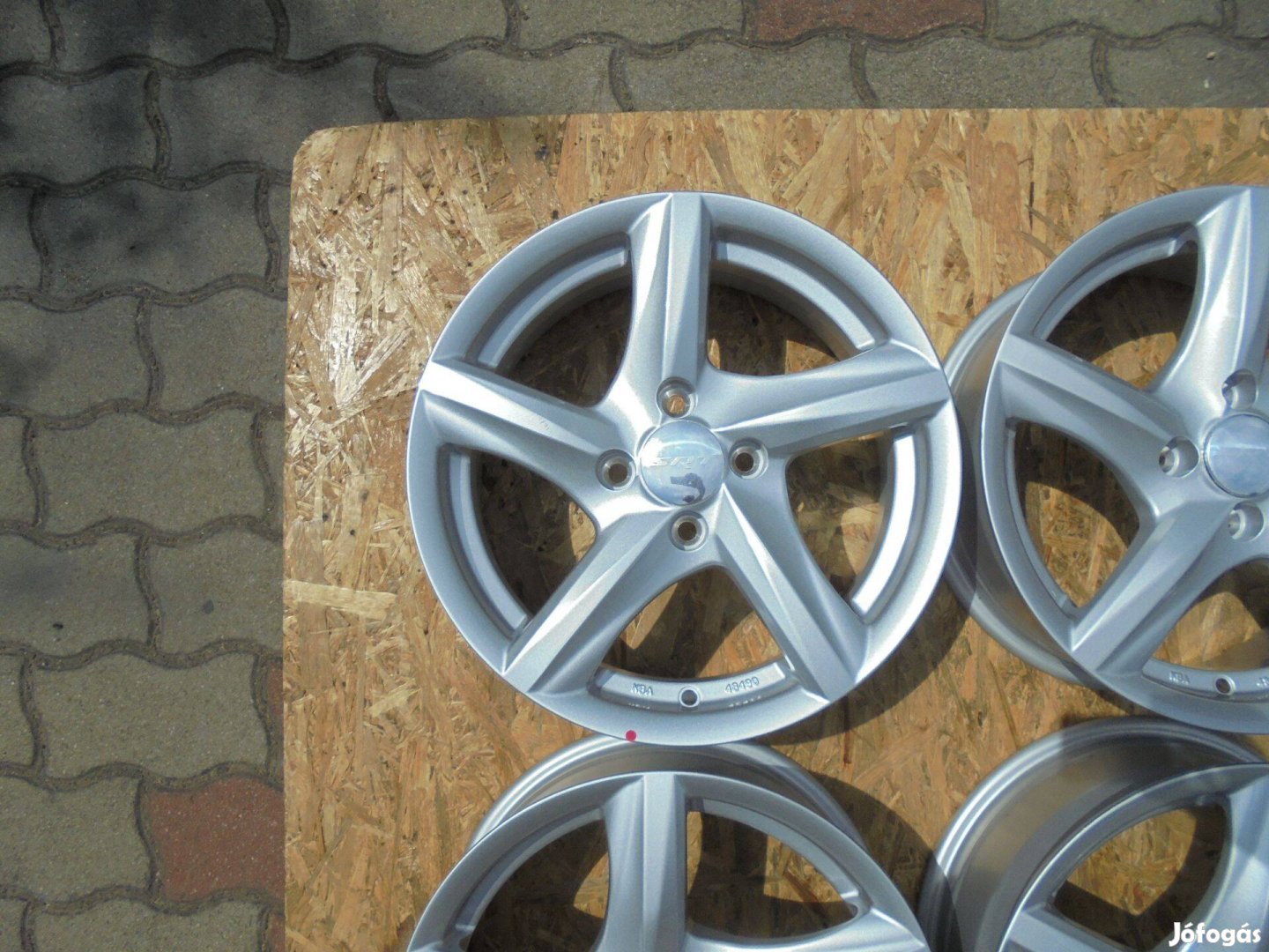 Új 4 x 100-as Prémium alufelni eladó