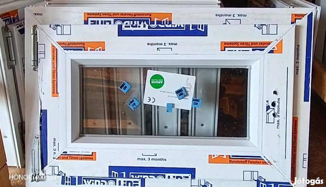 Új 60 x 40 Nyíló műanyag ablakok!