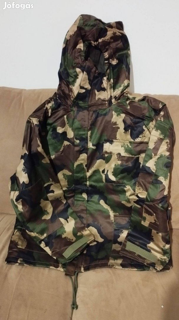 Új 93M vv. katonai kabátok