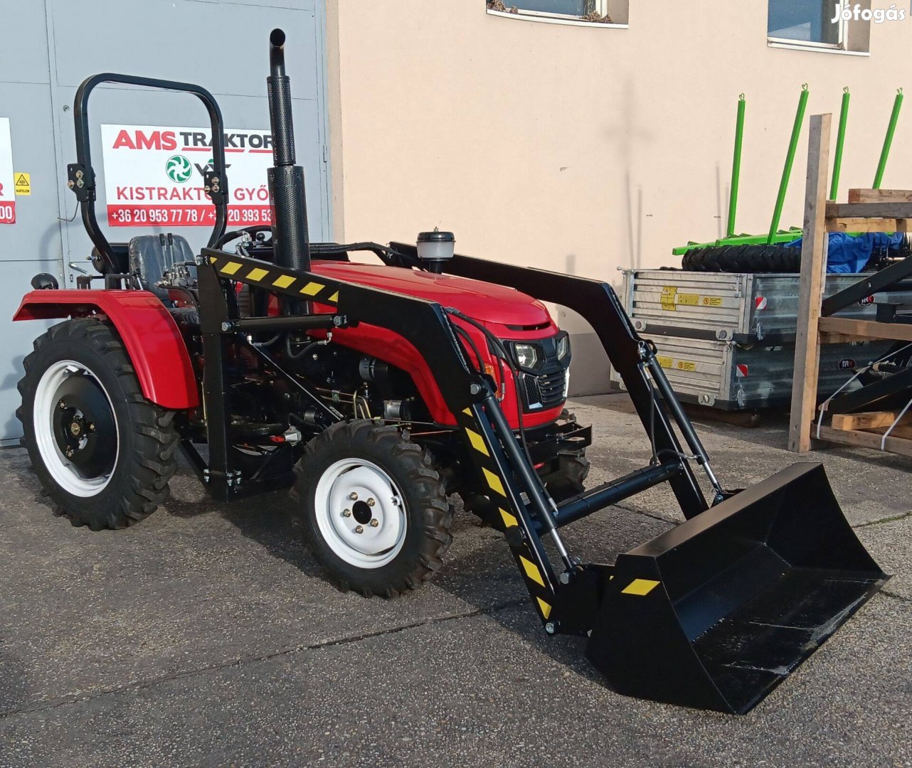 Új AMS354 traktor rakodóval, 35 lóerős, összkerekes, szervos, garancia