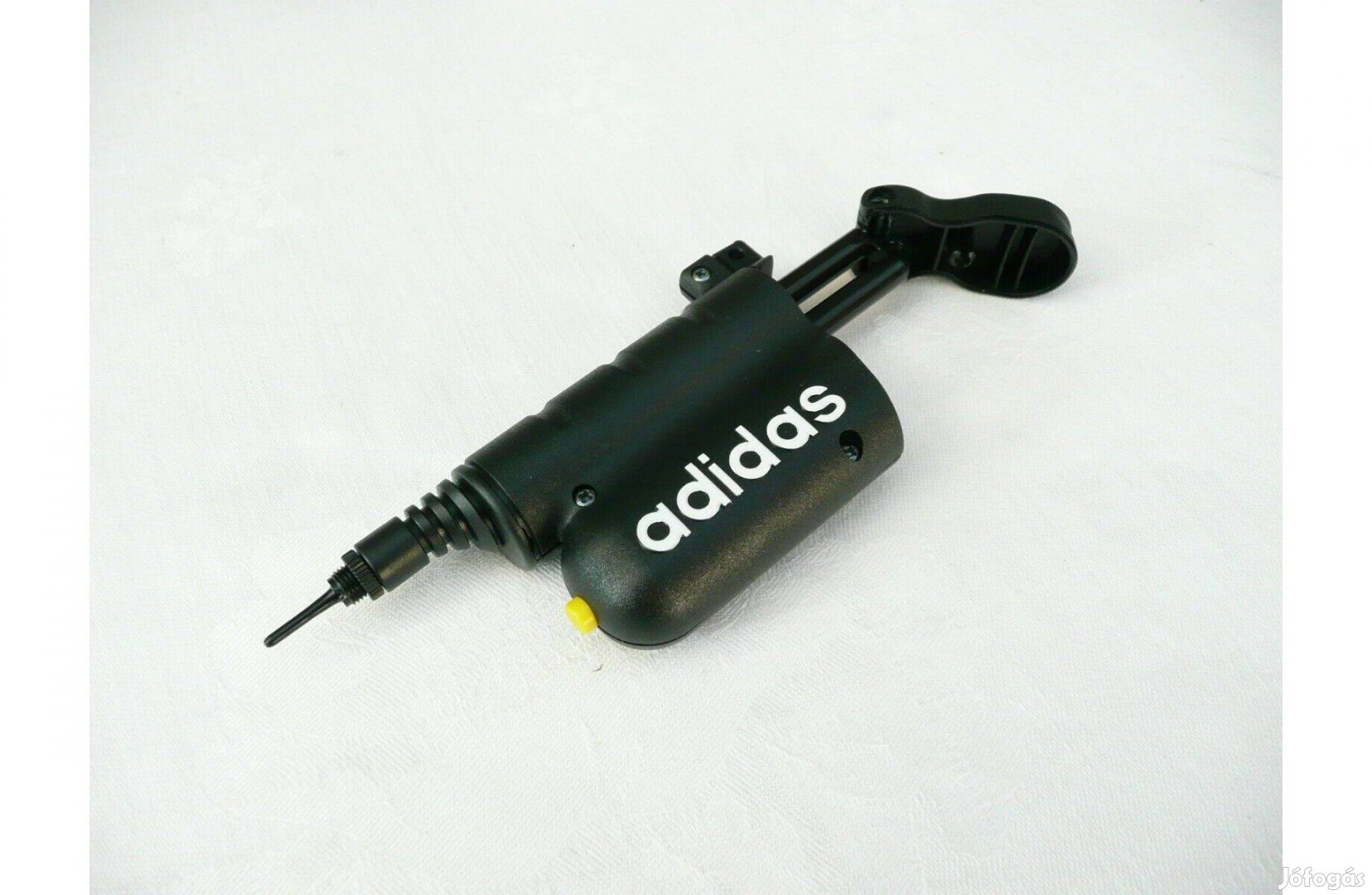 Új Adidas Digital Pump Mundial - elemes pumpa digitális nyomásmérővel