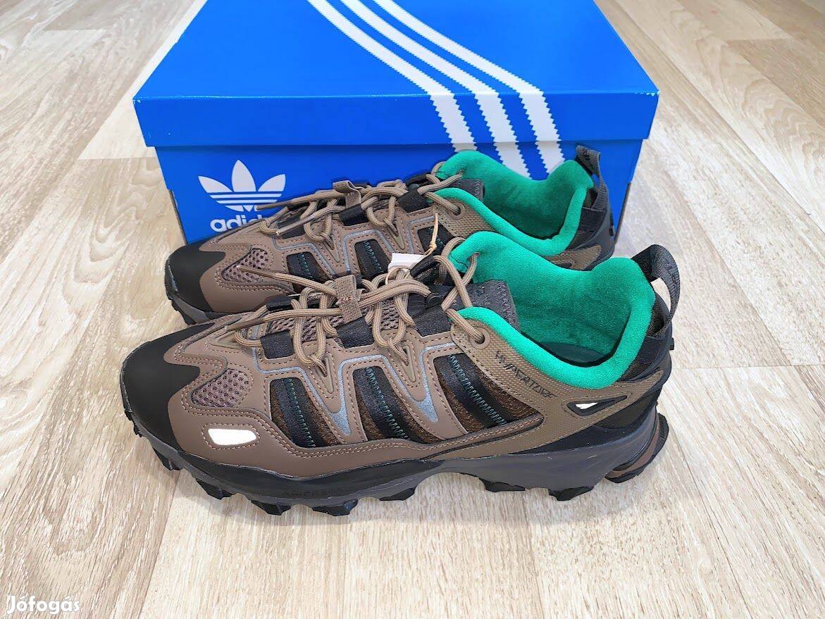 Új Adidas Hyperturf túracipő 45 1/3 -os