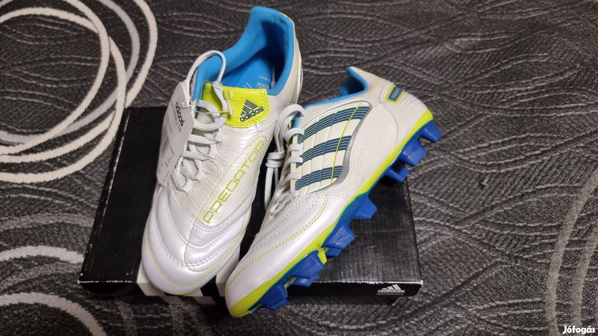 Új Adidas Predator focicipő stoplis